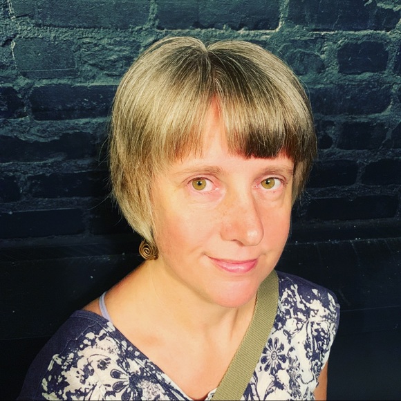 Meet your Posher, Jen - Picture 9 of 10